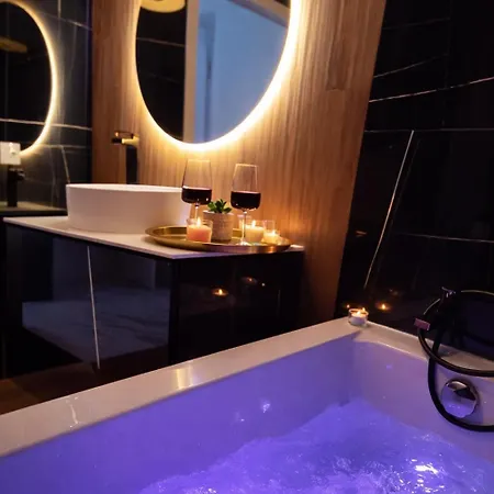 Apartment Romantic Sea View With Jacuzzi In Center Alicante