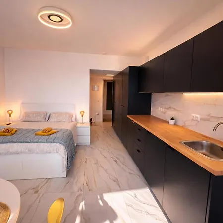 Apartment Romantic Sea View With Jacuzzi In Center Alicante